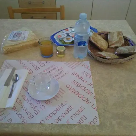 Tatti فندق مبيت وإفطار